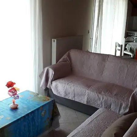 House Dilena Tsimtsiri Дом отдыха *